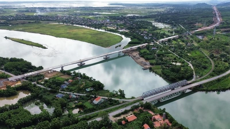 Hình ảnh bến phà Long Đại đầy ấn tượng