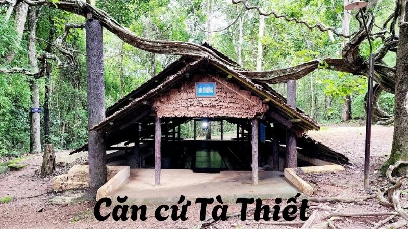 Đôi nét về căn cứ Tà Thiết hùng vĩ