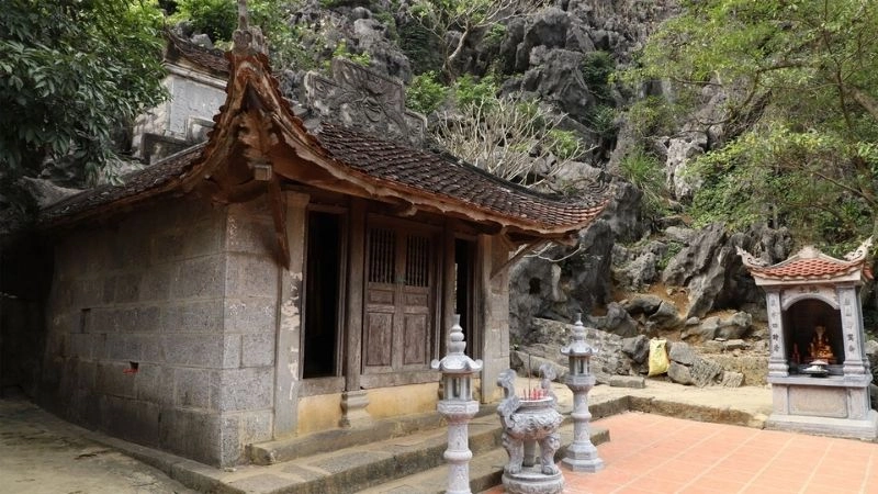 Hình ảnh chùa Bích Động đẹp hút hồn du khách