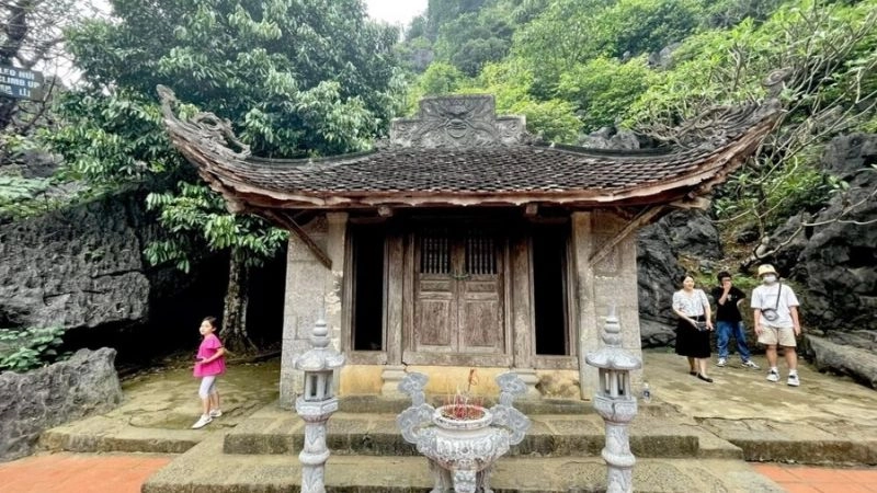 Chùa Bích Động Tràng An điểm hành hương nổi bật miền Bắc