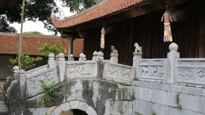 Trải nghiệm cá nhân khi thăm Chùa Bút Tháp 