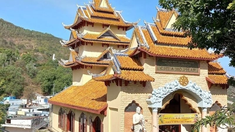 Hình ảnh chùa Hộ Pháp ấn tượng và thu hút