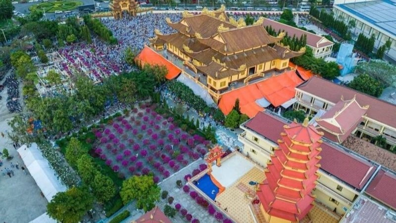 Chùa Hộ Pháp Vũng Tàu chốn bình yên giữa phố biển