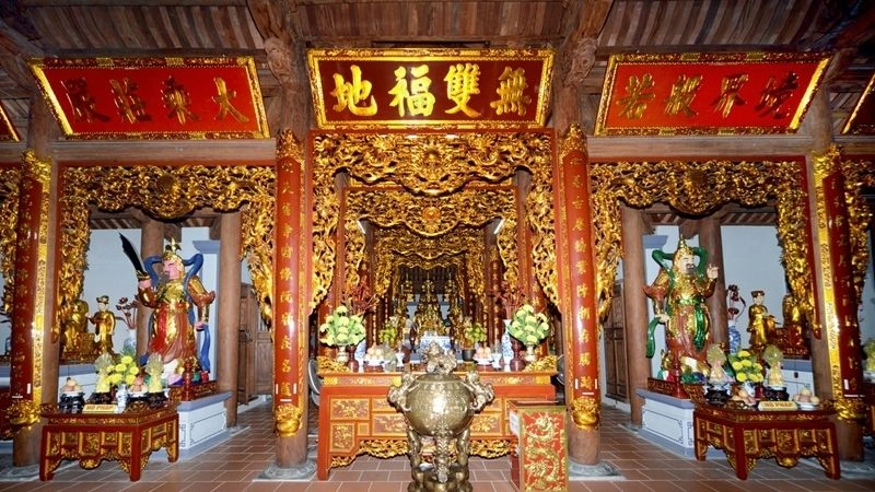 Du lịch Chùa Hoằng Phúc hành trình khám phá kỳ bí