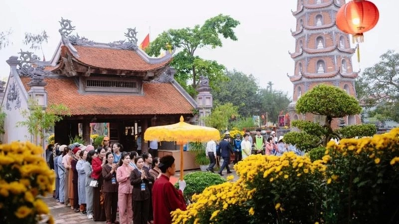 Trải nghiệm cá nhân khi thăm chùa Hoằng Phúc