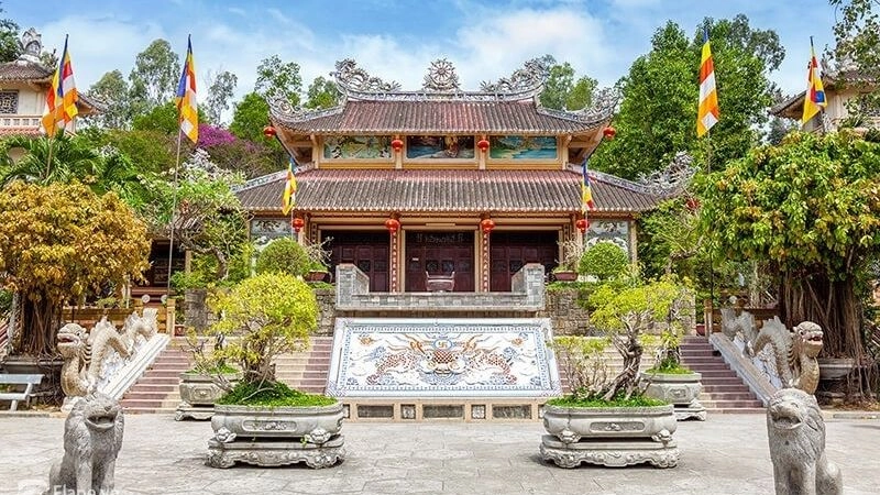 Hình ảnh chùa Long Sơn hút hồn du khách