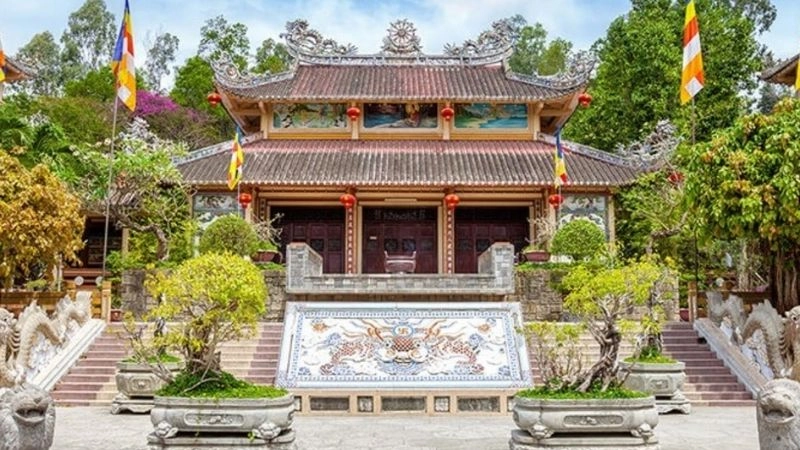 Trải nghiệm cá nhân khi thăm chùa Long Sơn