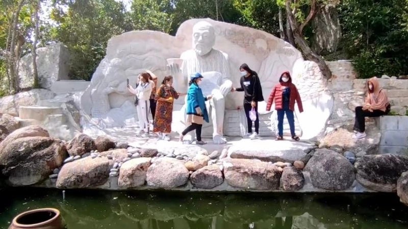 Du lịch chùa Ông Núi hành trình khám phá thiêng liêng