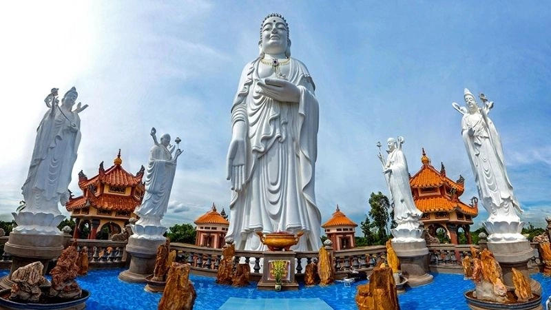 Chùa Phước Thành Châu Đốc linh thiêng giữa An Giang