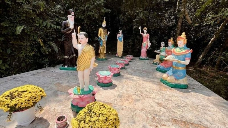 Chùa Sư Muôn review chi tiết từ trải nghiệm du khách