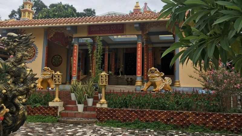 Chùa Sùng Hưng kiến trúc độc đáo pha lẫn hiện đại cổ xưa