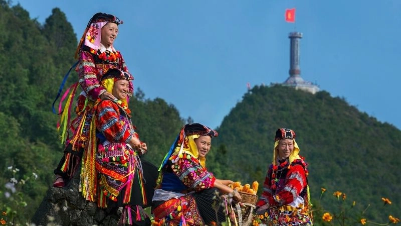 Du lịch Cột cờ Lũng Cú trải nghiệm cảm xúc tự hào dân tộc