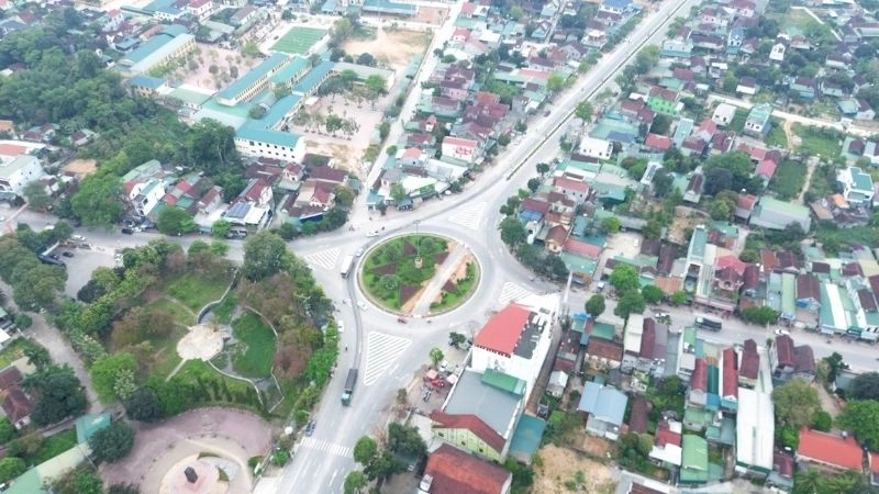 Hình ảnh cột mốc 0 đường Hồ Chí Minh sống động