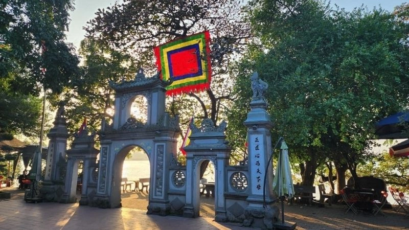 Trải nghiệm cá nhân khi thăm đền Chợ Củi 