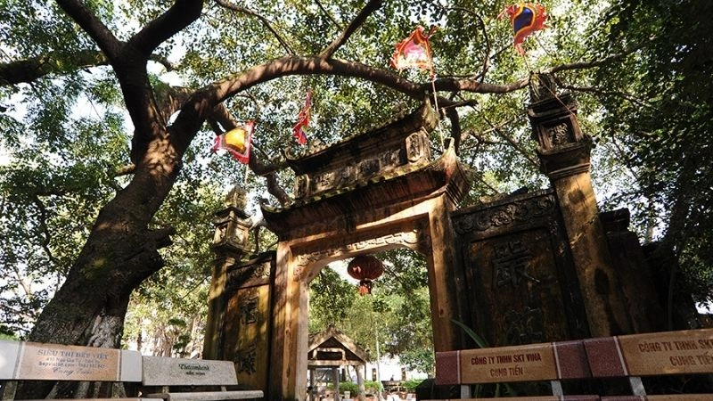 Trải nghiệm cá nhân khi thăm đền Cùng Giếng Ngọc 