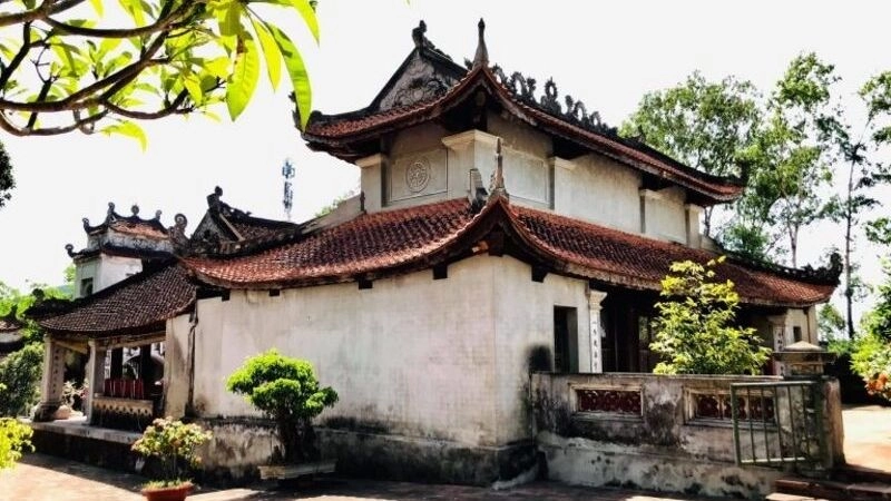 Đền Cuông Nghệ An ở đâu thu hút khách thập phương