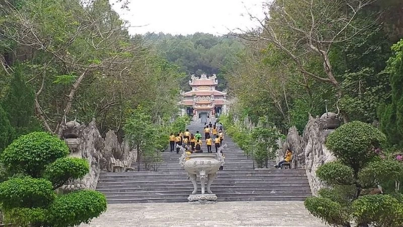 Đền Huyền Trân ở đâu điểm đến tâm linh xứ Huế