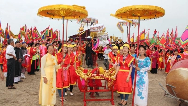 Trải nghiệm cá nhân khi thăm đền Lảnh Giang