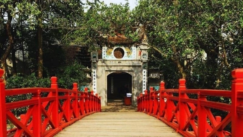 Đền Ngọc Sơn ở đâu nằm giữa hồ Hoàn Kiếm cổ kính