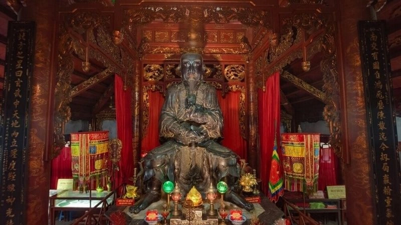 Đền Quán Thánh Hồ Tây điểm đến tâm linh nổi tiếng