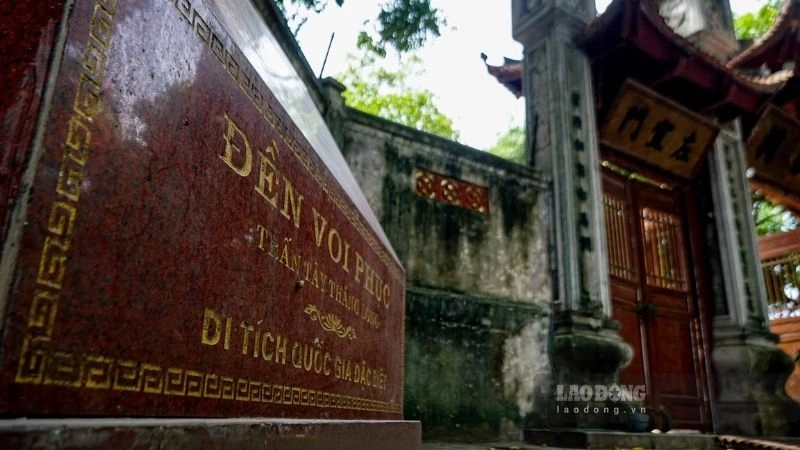 Trải nghiệm cá nhân khi thăm đền Voi Phục 