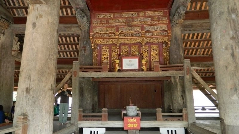 Hình ảnh của Đình Chu Quyến khắc họa vẻ đẹp trầm mặc