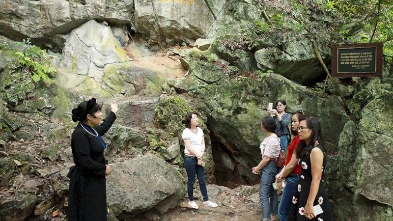 Hang Pác Bó biểu tượng lịch sử gắn với trang sử vàng