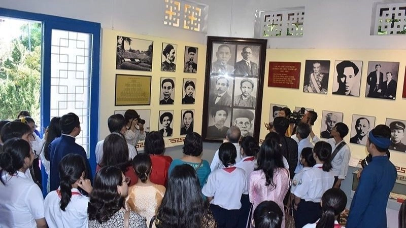 Khám phá khu lưu niệm Phan Bội Châu Nghệ An linh thiêng