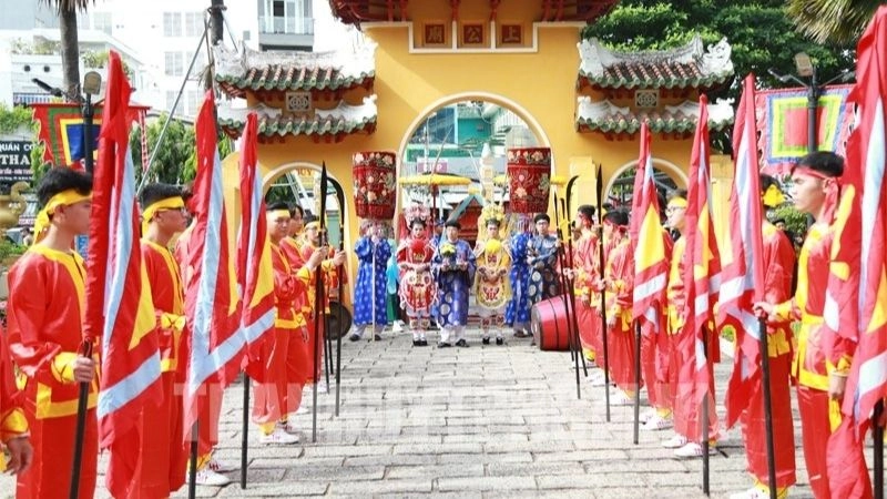 Du lịch Lăng Lê Văn Duyệt hành trình khám phá tâm linh