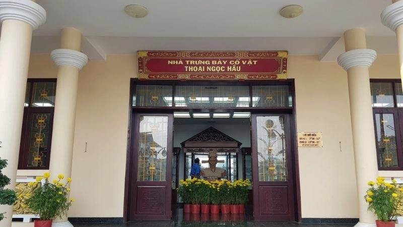 Địa điểm Lăng Thoại Ngọc Hầu điểm đến linh thiêng đất An Giang