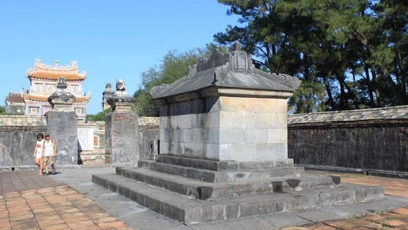 Tìm hiểu lịch sử lăng Tự Đức và cuộc đời vị vua thi sĩ