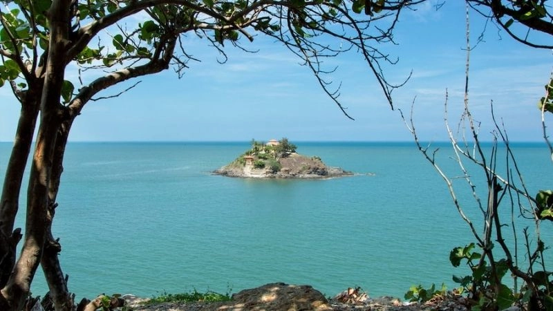 Trải nghiệm cá nhân khi thăm miếu Hòn Bà 