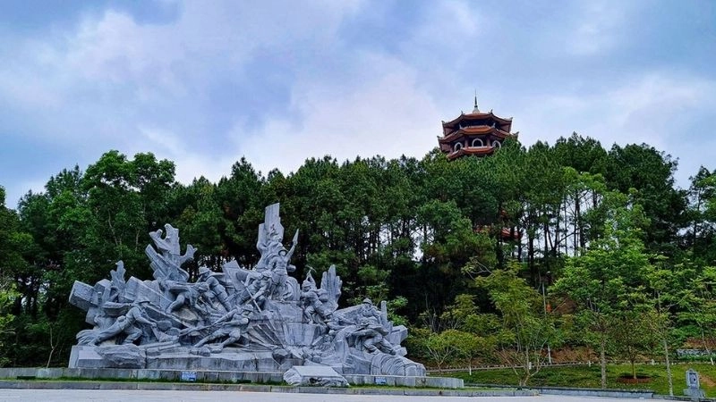 Ngã ba Đồng Lộc 10 nữ thanh niên xung phong bất tử