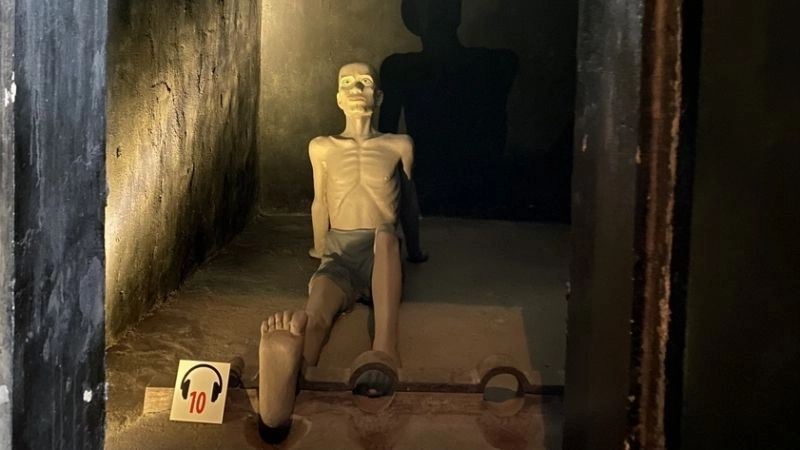 Khám phá nhà tù Hỏa Lò di tích lịch sử đặc biệt