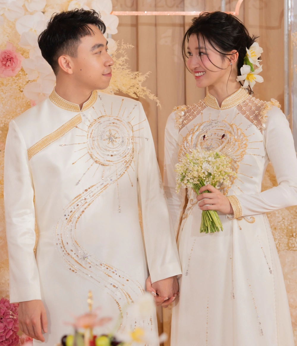 Vợ chồng á hậu Ý Nhi và thiếu gia