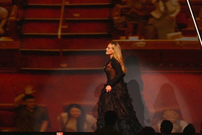 Rolling In The Deep Adele hit bùng nổ làm rúng động thế giới