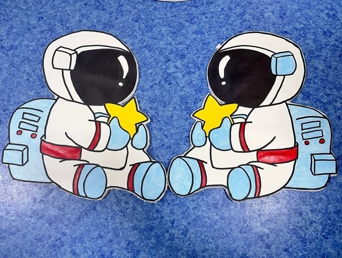 Avatar phi hành gia cute dễ thương và đầy sáng tạo