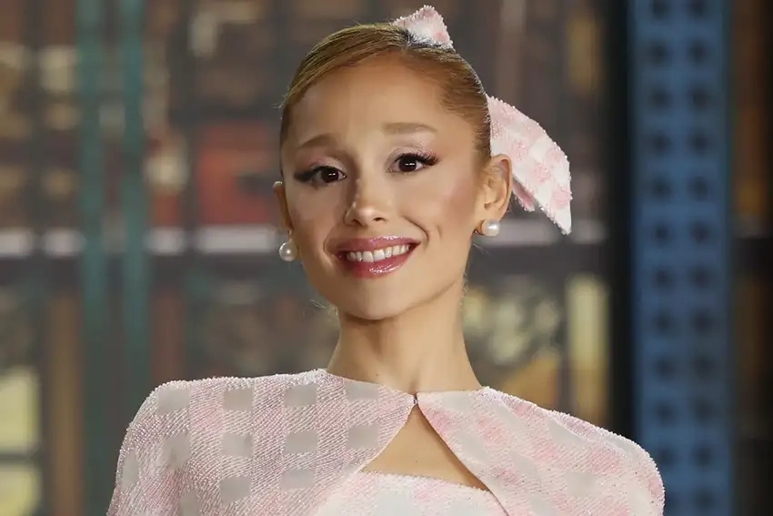 Ariana Grande song ca khúc gây nghiện mọi thế hệ