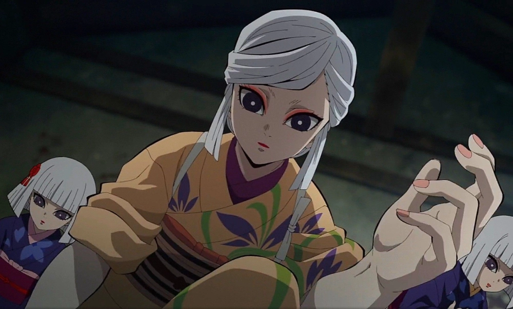 Amane Kimetsu no Yaiba hiện diện như bóng hoa dịu êm