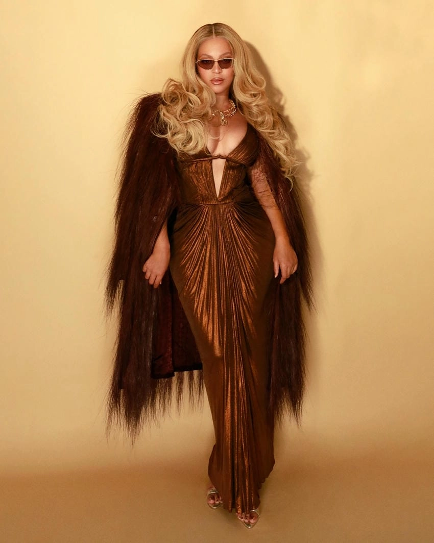 Beyoncé Run The World khẳng định sức mạnh nữ quyền