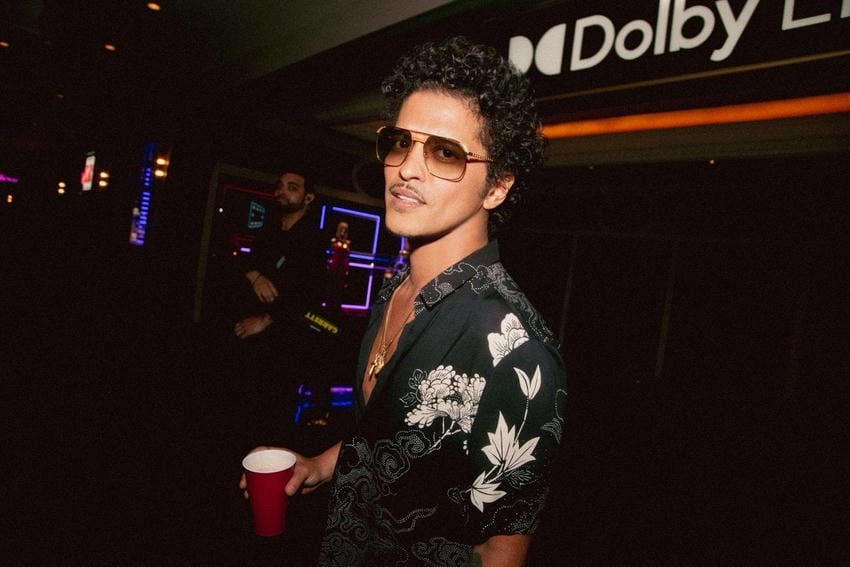 Bruno Mars rực rỡ ghi dấu trong từng giai điệu sống động