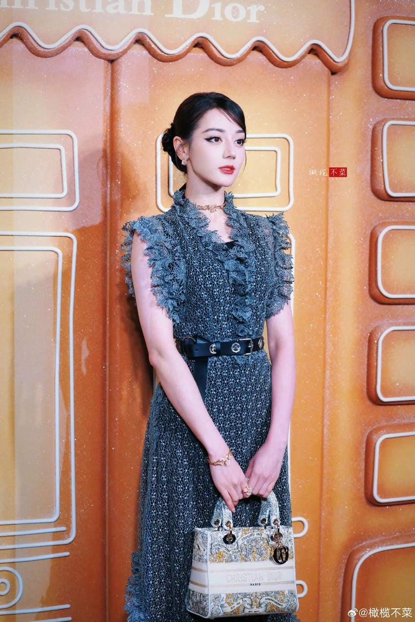 Phim mới Địch Lệ Nhiệt Ba được mong chờ bùng nổ màn ảnh