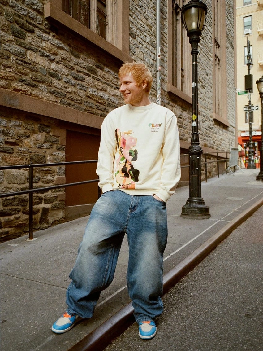 Sapphire Ed Sheeran ánh sáng xanh huyền ảo