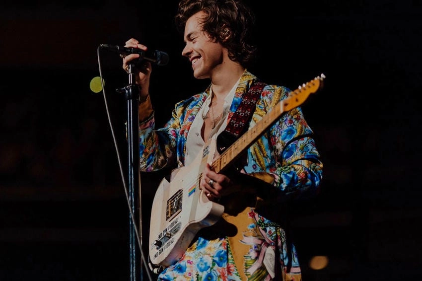 As It Was Harry Styles bản hit làm mưa làm gió