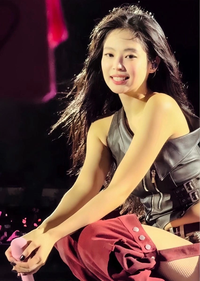 Ruby Jennie phong cách sang trọng và quý phái