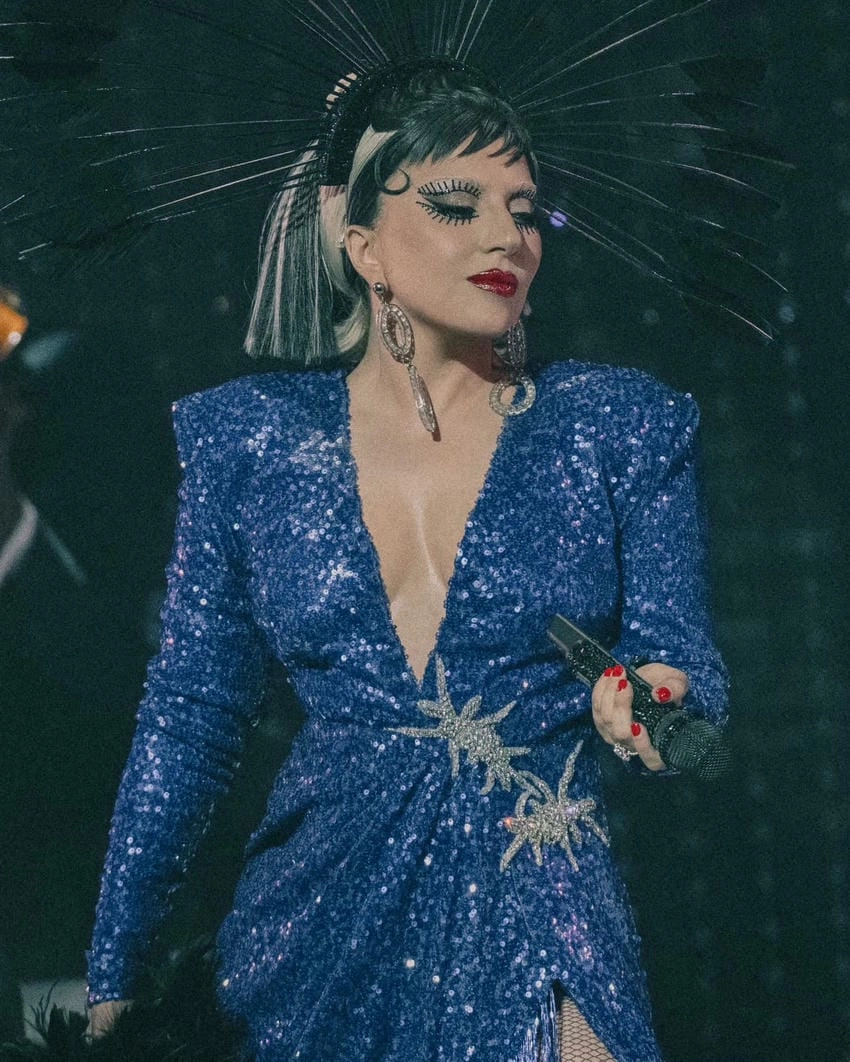 Abracadabra Lady Gaga màn trình diễn ma mị khó quên