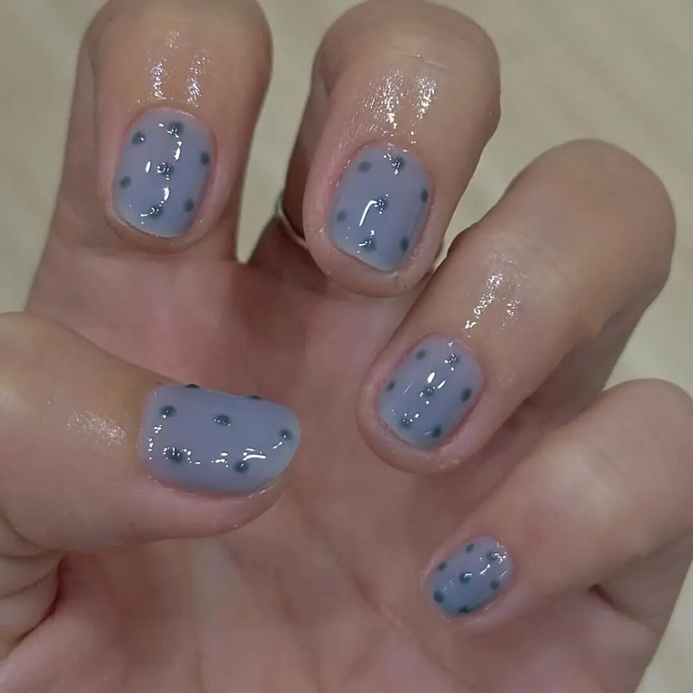 Những mẫu nail chấm bi đẹp độc đáo thời thượng