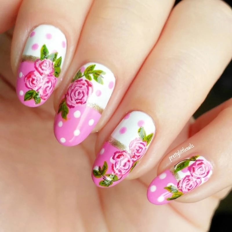 Mẫu nail hoa khô đẹp nhẹ nhàng nữ tính