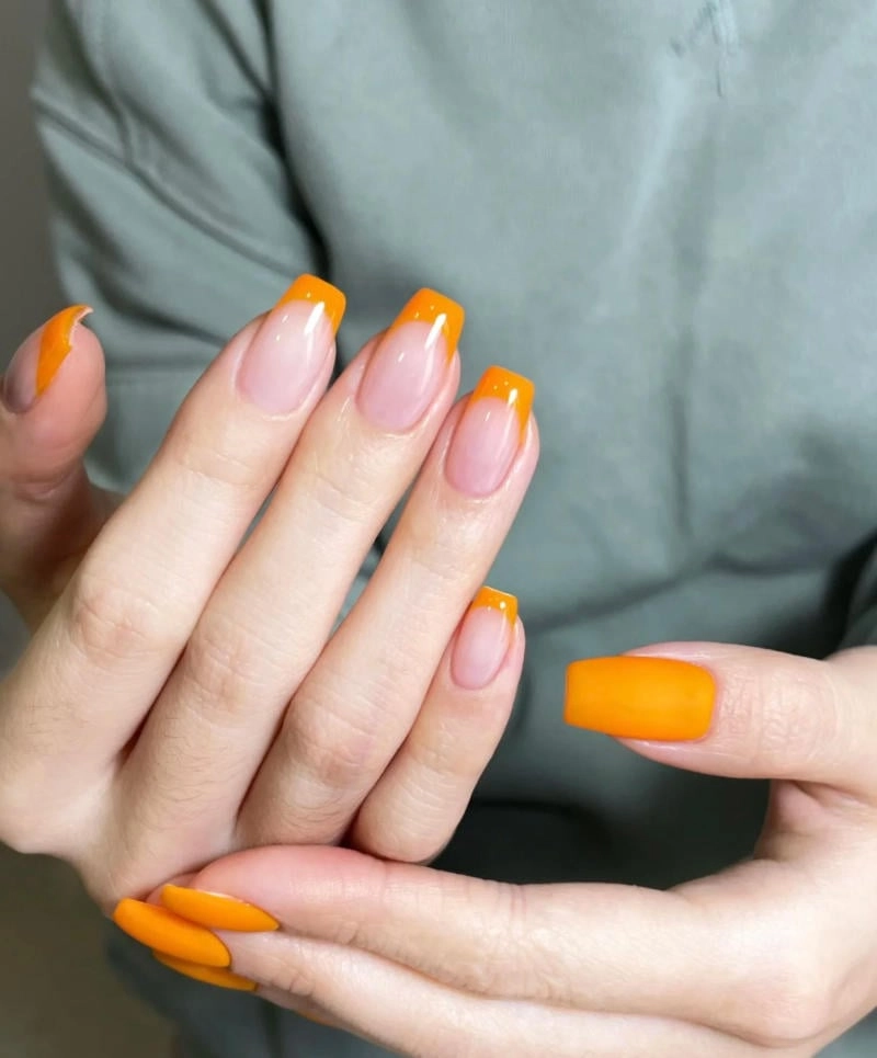 Mẫu nail màu cam đẹp tinh tế hiện đại