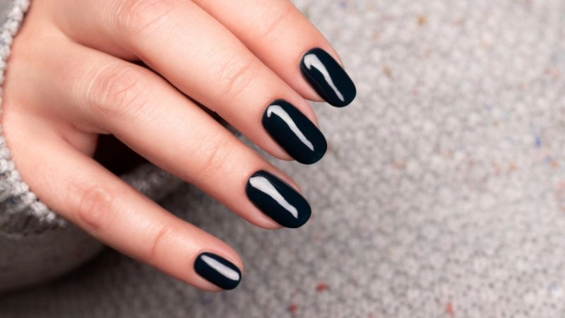 Nail tay màu đen nhám thời thượng cực chất